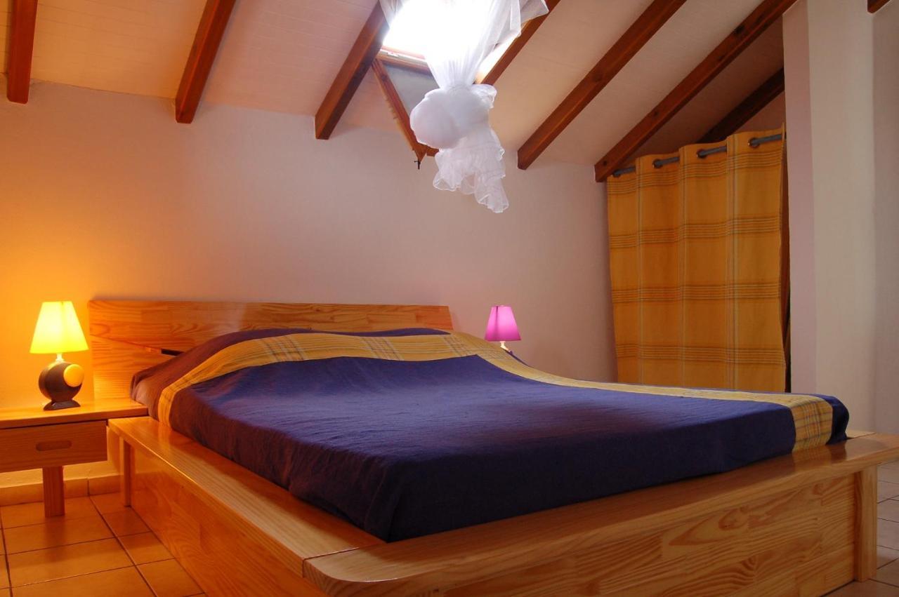 Gites Marlyse Bouillante Buitenkant foto